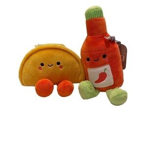 Hallmark Better Together Taco & Hot Sauce Magnetic Plush Best Friends NWT